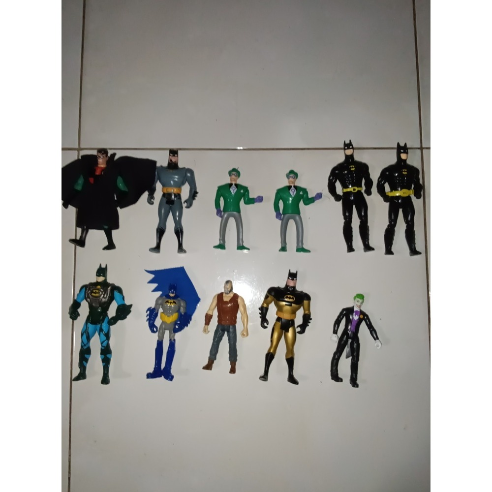 Lot Of 11 BATMAN, Marvel,Dc, And Other ACTION FIGURES